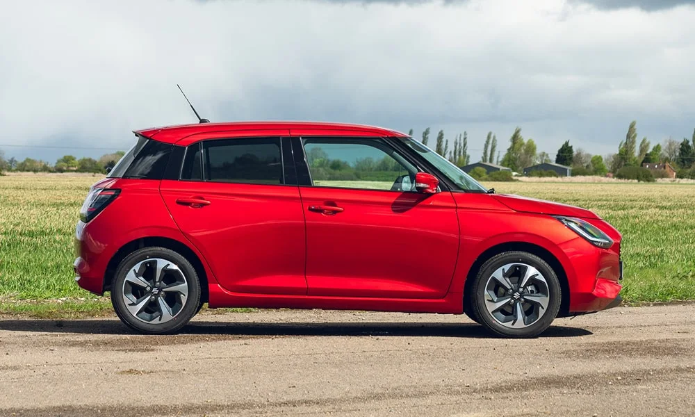 Suzuki Swift — вид сбоку, фото 2