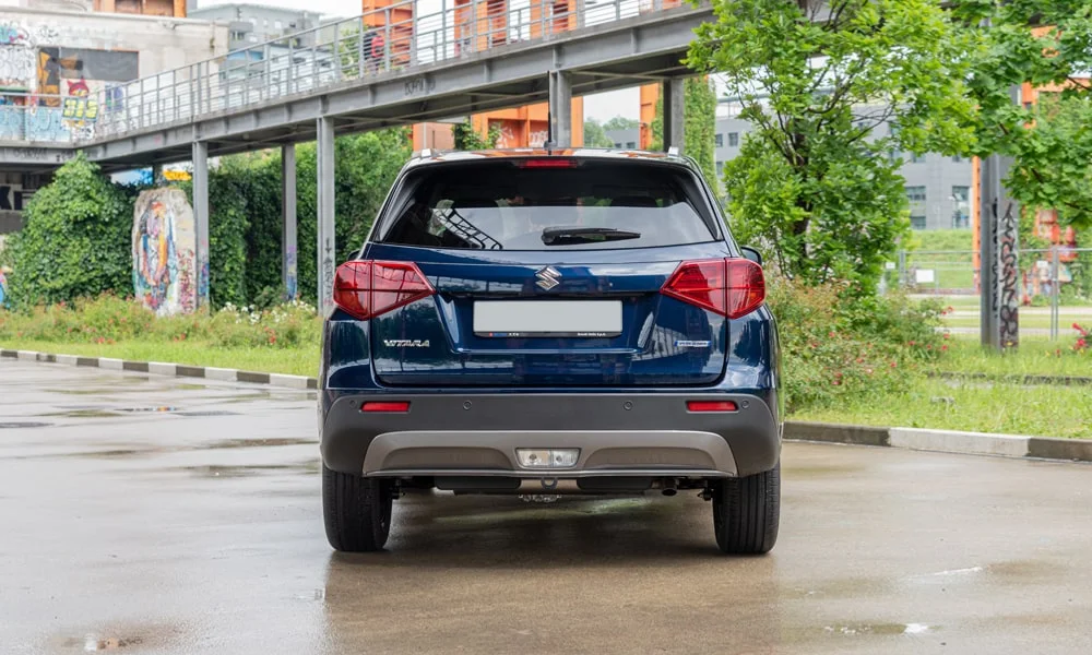 Suzuki Vitara — вид сзади, фото 2