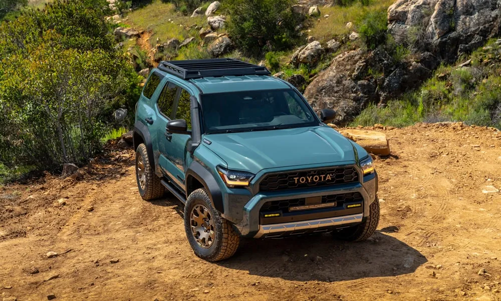 Toyota 4Runner (2024) — вид спереди, фото 3