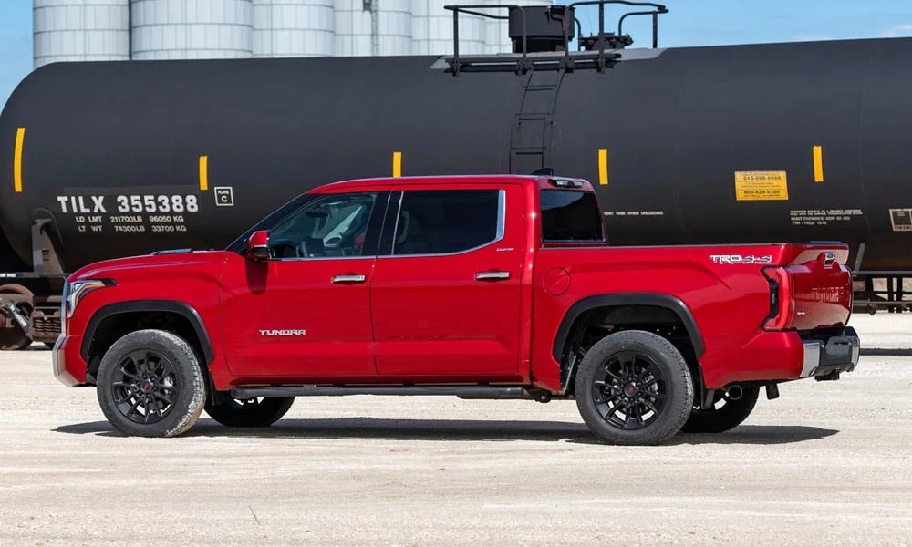 Toyota Tundra — вид сбоку, фото 2