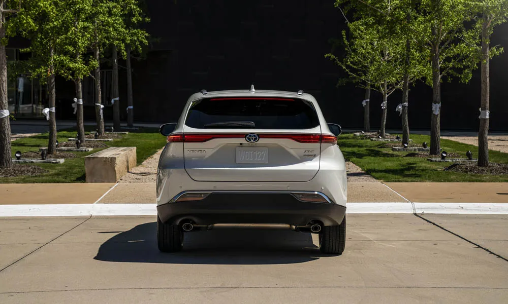 Toyota Venza — вид сзади, фото 2