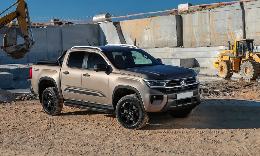 Фото Volkswagen Amarok — вид спереди, фото 6. Оптика, решётка и бампер — первое впечатление о модели Volkswagen Amarok — вид спереди, фото 6