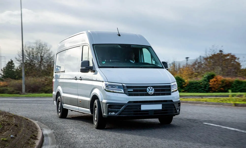 Volkswagen Crafter — вид спереди, фото 3
