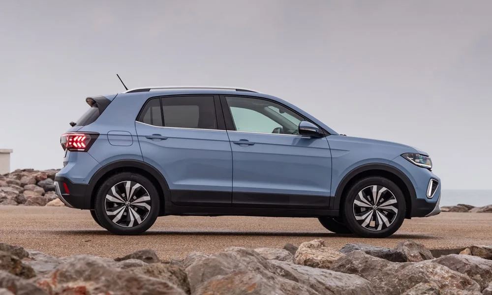 Volkswagen T-Cross — вид сзади, фото 3