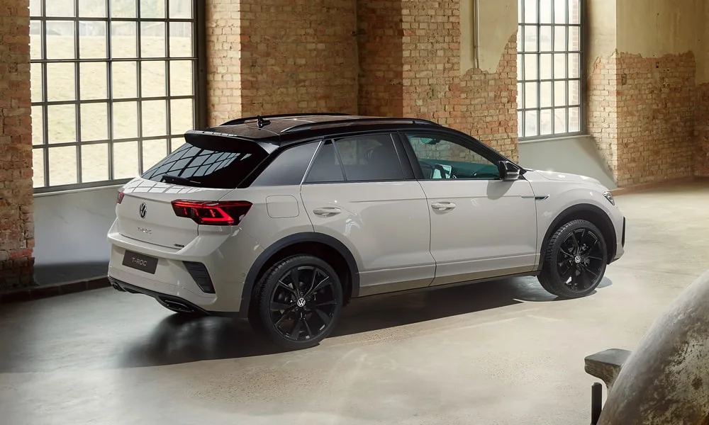 Volkswagen T-Roc — вид сзади, фото 4