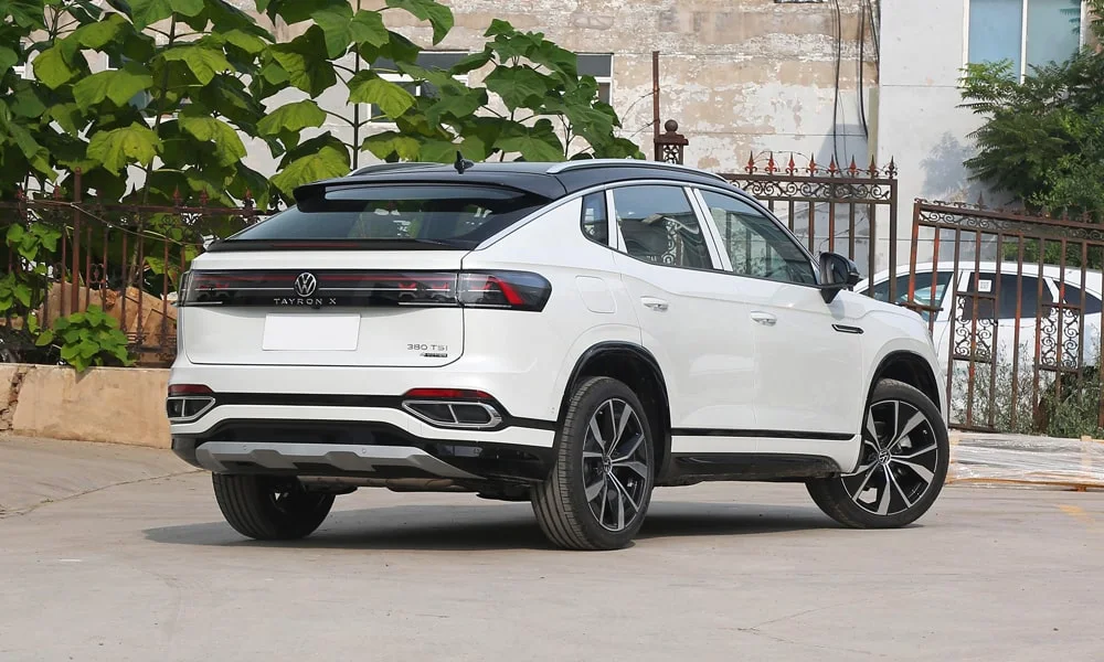 Volkswagen Tayron X — вид сзади, фото 3
