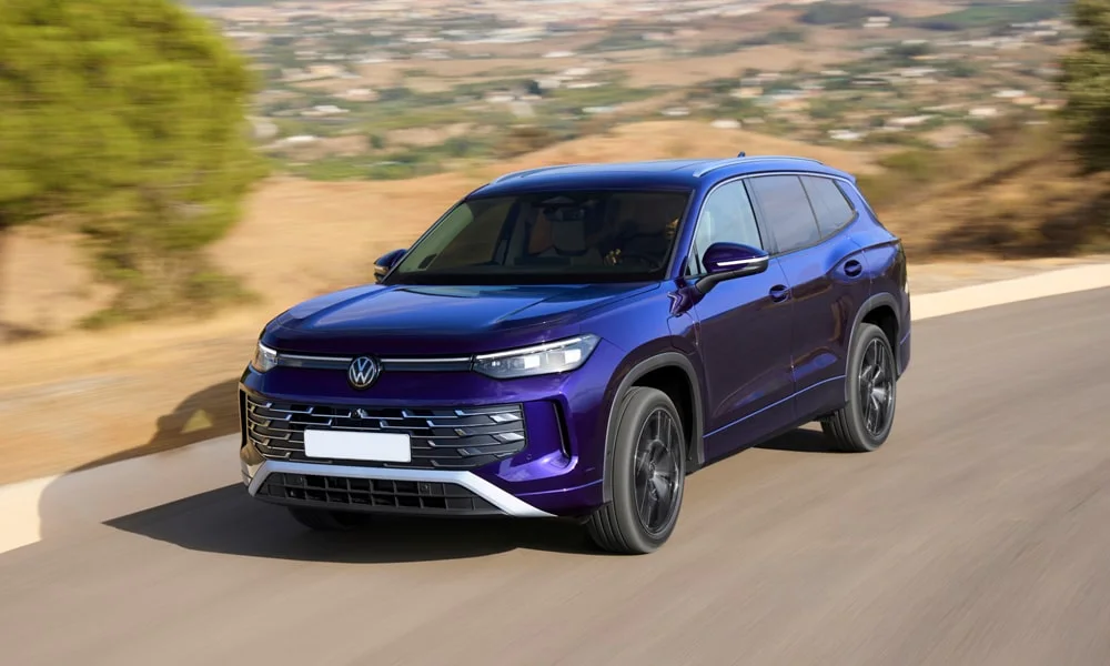 Volkswagen Tayron (2024) — вид спереди, фото 3