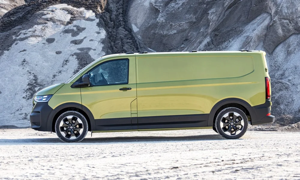 Volkswagen Transporter (2024) — вид сбоку