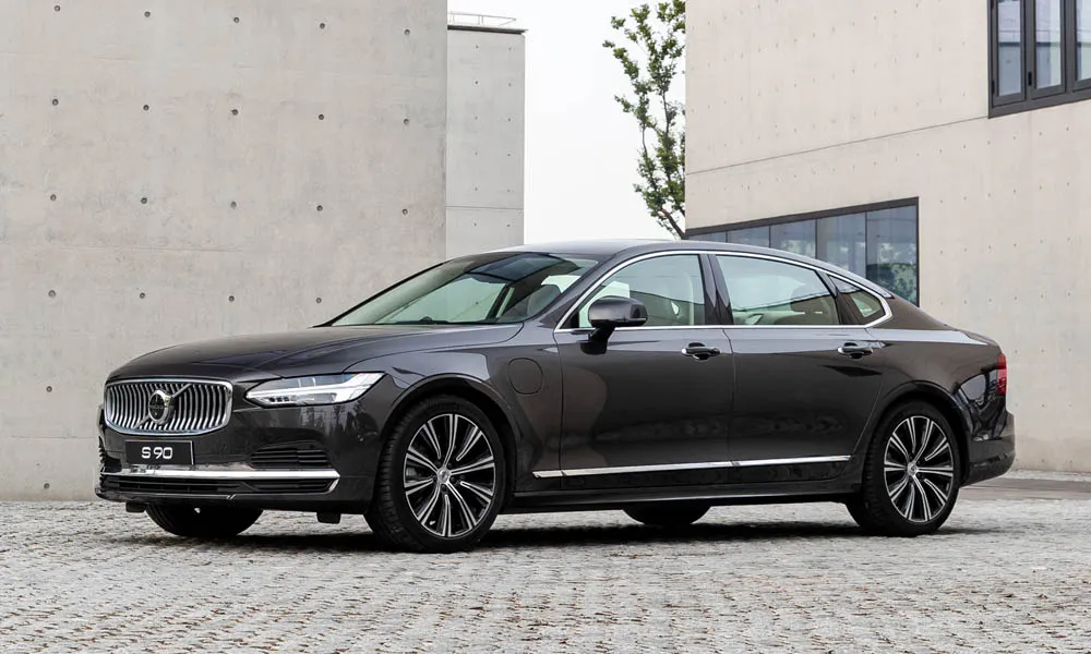 Volvo S90 — вид спереди, фото 4