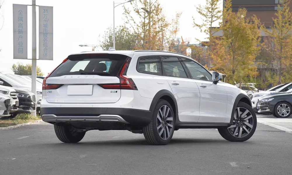 Volvo V90 Cross Country